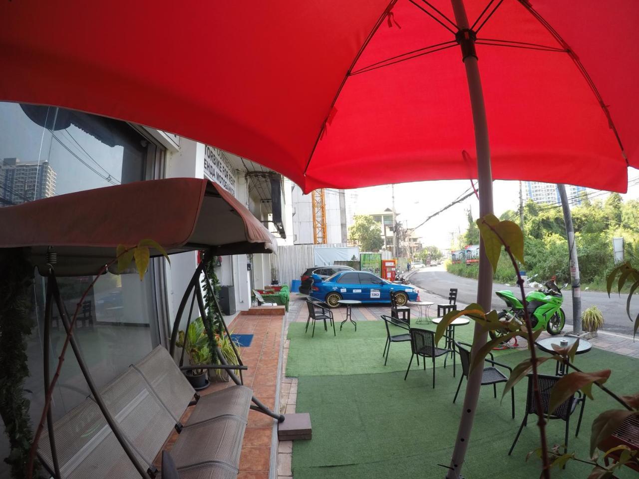 French Connection Hotel Pattaya Exterior foto