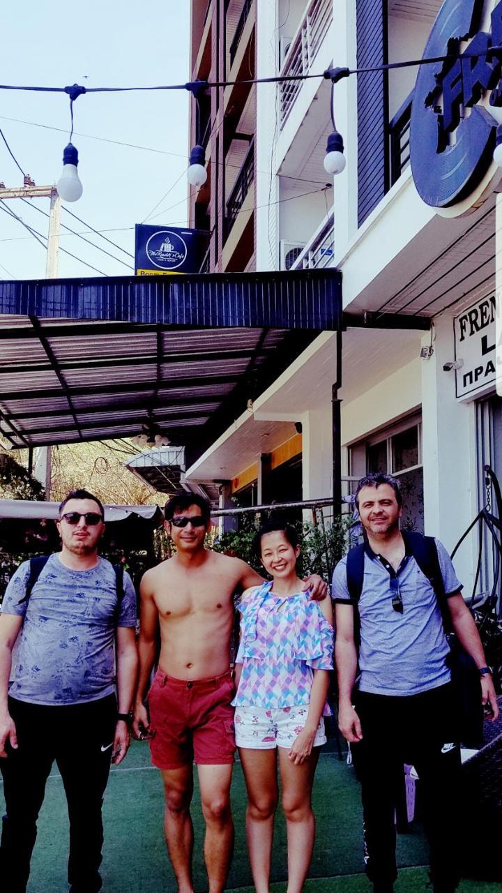 French Connection Hotel Pattaya Exterior foto